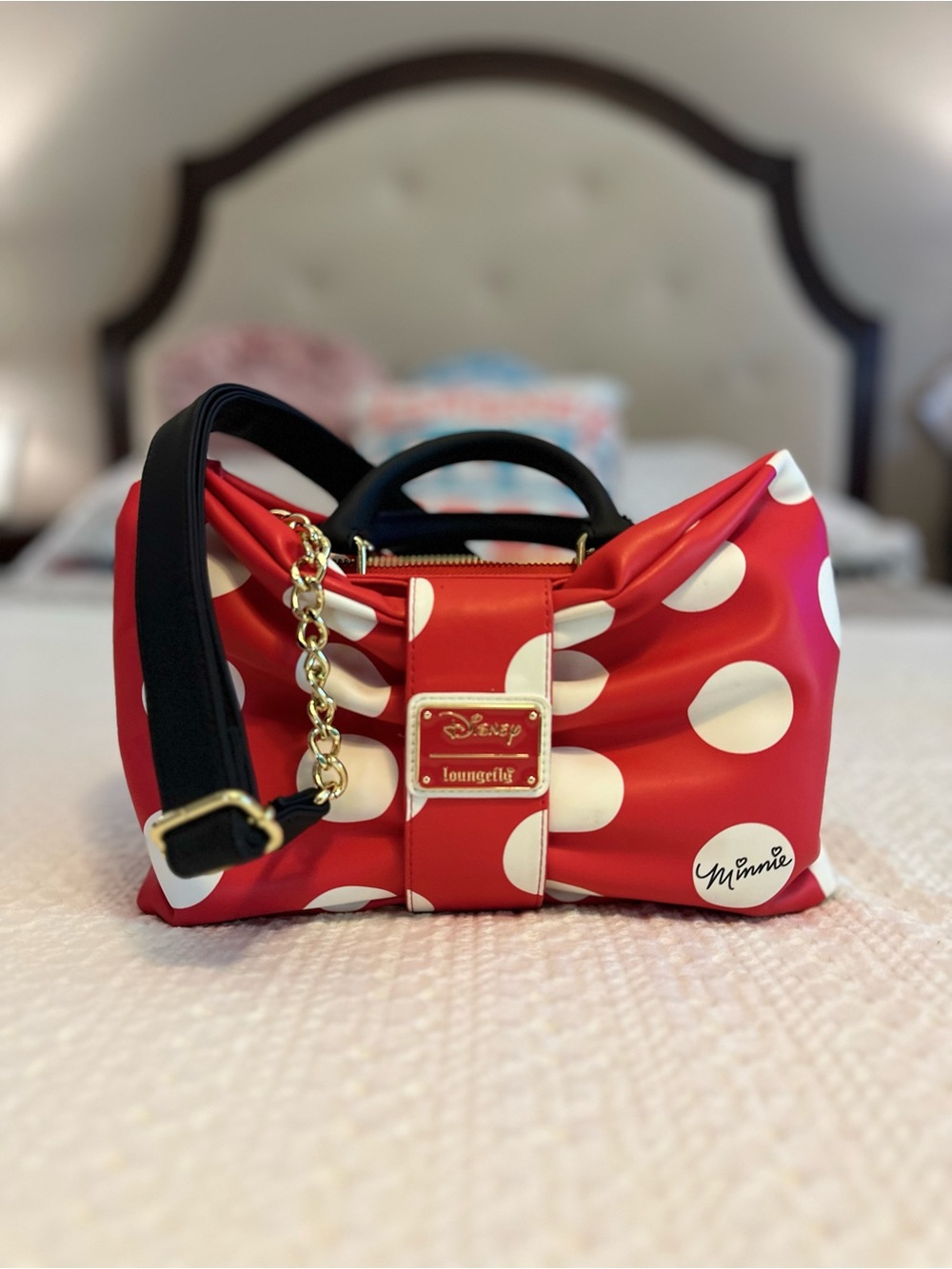 Loungefly Disney Minnie Mouse Bow Crossbody Bag